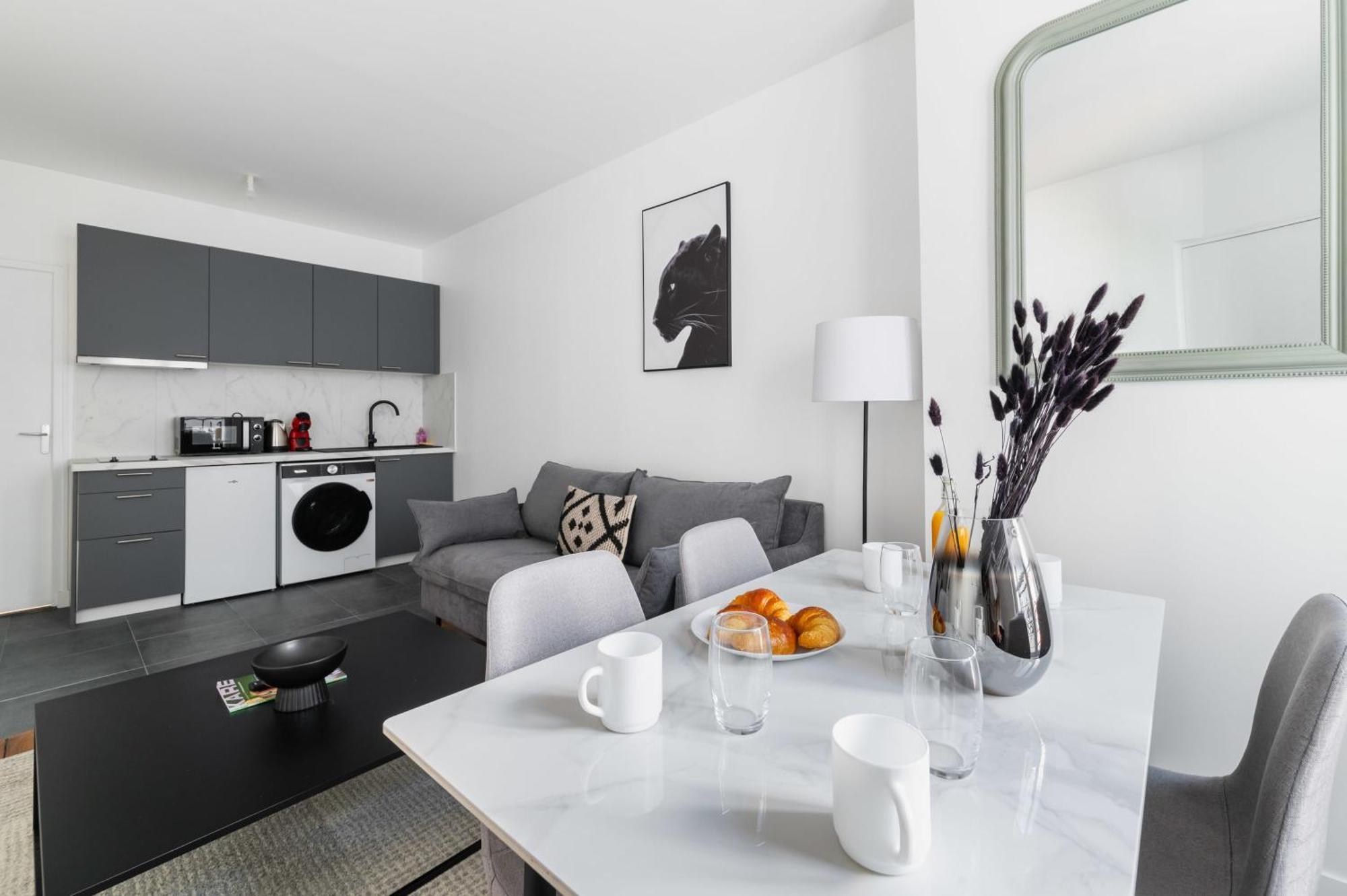 2 Pieces Refait Neuf Metro Jaures - Paris 19 - 4P - Flat-Guestアパートメント エクステリア 写真